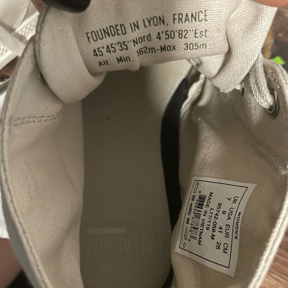 Palladium shoes - Picture 3 of 4